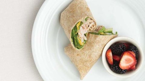 <a href="http://www.cnn.com/2015/09/03/health/shake-it-off-with-a-turkey-roll-recipe/index.html"><strong>CLICK HERE FOR PRINTABLE RECIPE</strong></a><br /><br />Winning recipe from 2015 Healthy Lunchtime Challenge: Shake it off with a turkey roll submitted by 9-year-old Izzy Washburn of Kentucky