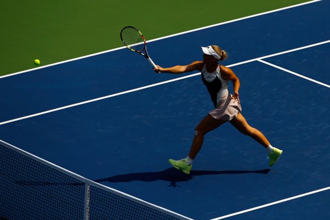 Caroline Wozniacki has plenty of points to defend, given she made last year's final. The Dane on Tuesday began well, dropping two games against wildcard Jamie Loeb.