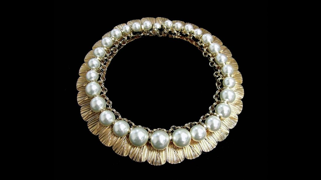 Pearl Value, Price, and Jewelry Information - International Gem Society