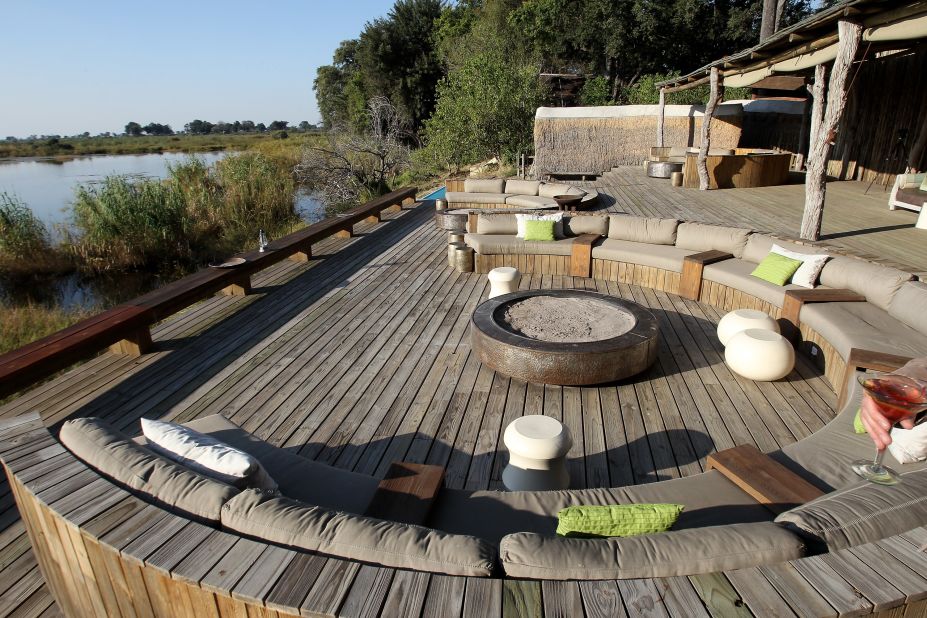 Kingspool Luxury Safari Camp in the Okavanga Delta follows Botswana's trend to keep tourism more environmentally friendly. 