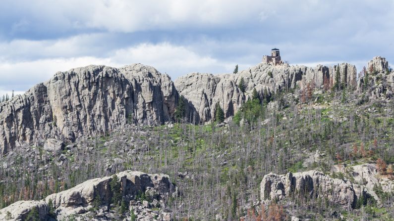 South Dakota's board on geographic names voted to retain the name of Harney Peak after there was debate over the proposed native name Hinhan Kaga (Making of Owls).
