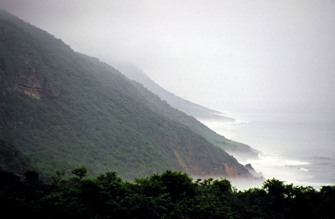This green oasis appears on a slice of land around the same length as Jamaica. <br /><br />"The monsoon-affected area stretches approximately 250 kilometers from east to west, and extends inland sometimes as little as five or 10 kilometers from the shore, where the cliffs of the escarpment plummet directly into the Arabian Sea," says Anderson.<br /><br />"At its deepest, the monsoon only extends about 30 kilometers inland from the shore."