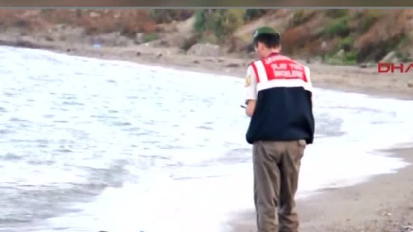 europe refugee crisis boy drowns damon tell nr_00012708.jpg