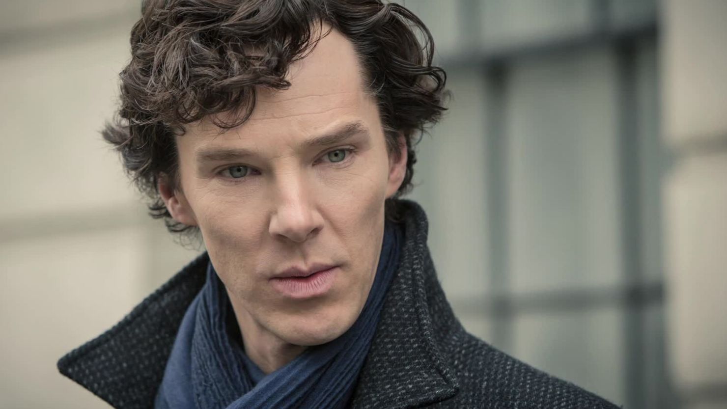 British actor Benedict Cumberbatch recorded an introduction to the Crowded House song "Help Is Coming."