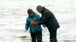 exp Obama fisherman salmon Alaska_00005906.jpg