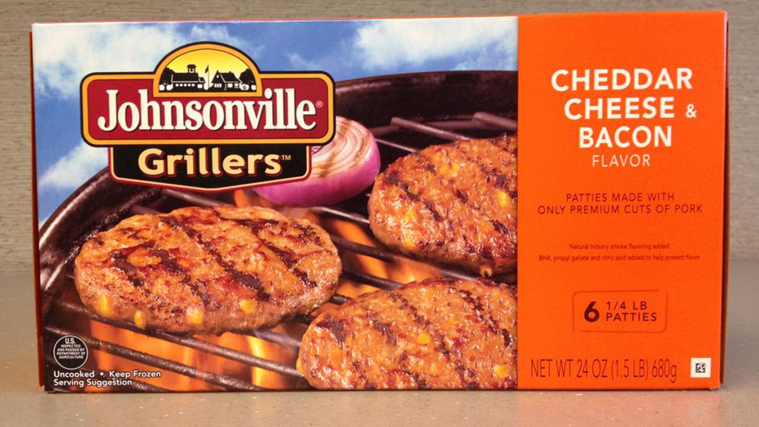 Johnsonville Grillers, cheddar cheese and bacon flavor have been recalled consumers have reported small pieces of metal in the meat. 