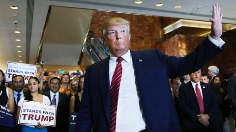 NEW YORK, NY - SEPTEMBER 03: GOP presidential front-runner Donald Trump exits a news conference in Manhattan after he signed a pledge Thursday to support the Republican nominee in the 2016 general election, ruling out a third-party or independent run on September 3, 2015 in New York City. Trump made the announcement following a meeting with Republican National Committee chairman Reince Priebus. Trump stressed repeatedly in the news conference that he is leading in all national polls. (Photo by Spencer Platt/Getty Images)