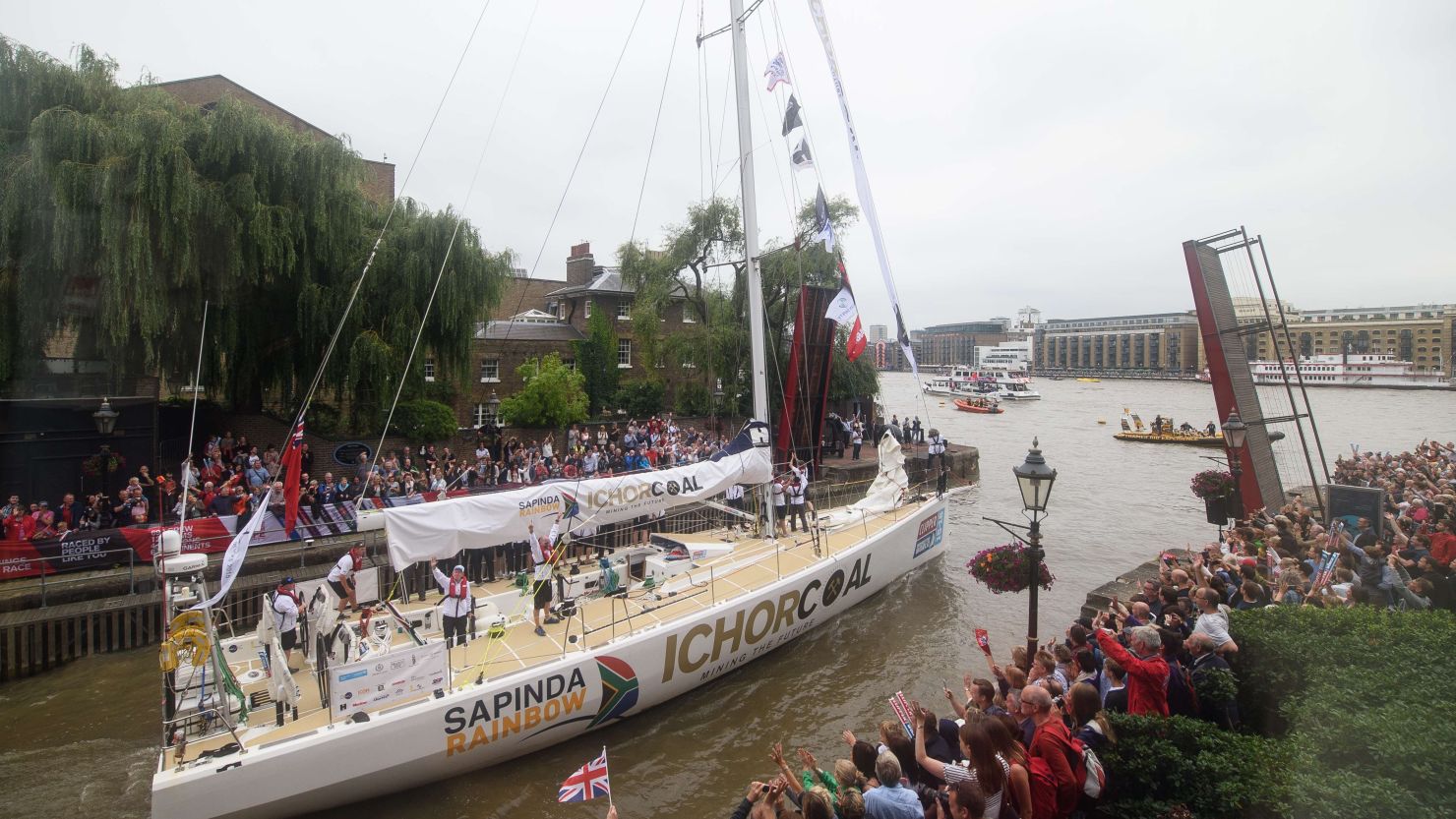 The IchorCoal clipper heads onto the river Thames in central London on August 30, 2015, as it moves into place to begin the 2015-16 Clipper Round the World Yacht Race.