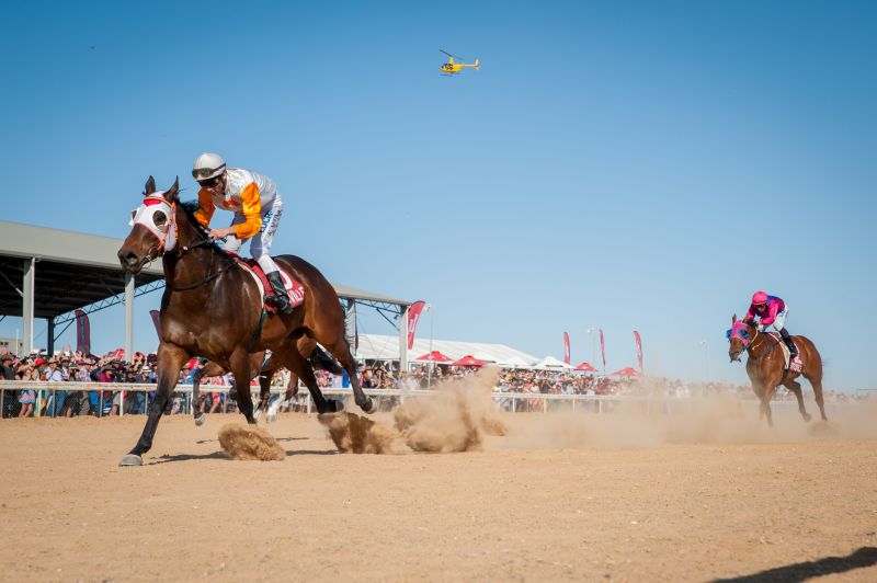 Birdsville: The most famous one-horse town in the world | CNN