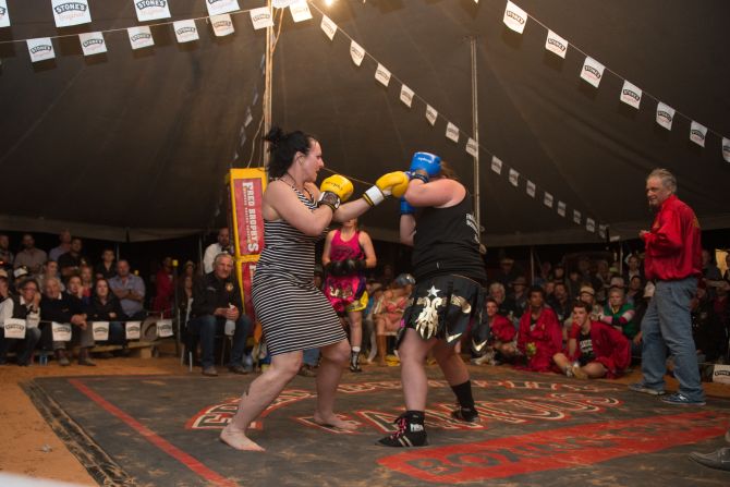 Fights are open to all with Brophy offering a prize purse of AUS$30 a minute if a challenger defeats one of his fighters.