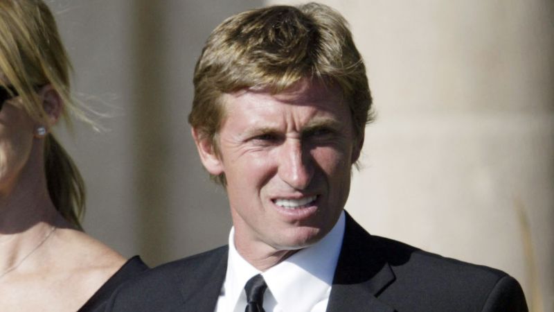 Wayne Gretzky Quick Facts |  cnn
