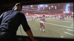 Cardinals football virtual reality playbook nfl wire pkg_00015904.jpg