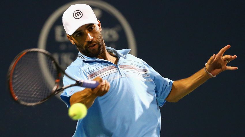 NEW HAVEN, CT - AUGUST 27:  James Blake returns a forehand to Andy Roddick during their match as part of the Men's Legends presented by PowerShares Series on Day 4 of the Connecticut Open at Connecticut Tennis Center at Yale on August 27, 2015 in New Haven, Connecticut.  (Photo by Maddie Meyer/Getty Images)