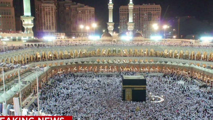 mecca mosque crane collapse live wolf _00002622.jpg