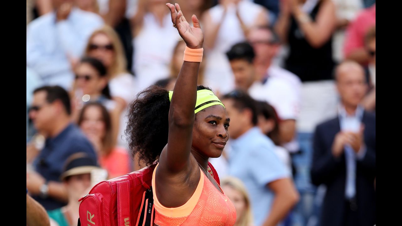<strong>U.S. Open 2015:</strong> Serena Williams walks off of the court after losing to Roberta Vinci of Italy in the semifinals. It was her only loss in a major over the entire year. 