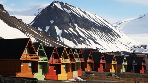 Norway's Spitsbergen island sits about 1,000 kilometers south of the North Pole. 