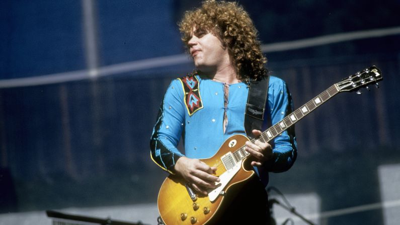 <a href="index.php?page=&url=http%3A%2F%2Fwww.cnn.com%2F2015%2F09%2F14%2Fentertainment%2Fgary-richrath-reo-speedwagon-dies-feat%2F" target="_blank">Gary Richrath</a>, the longtime guitarist for REO Speedwagon, died September 13, according to band member Kevin Cronin. He was 65.