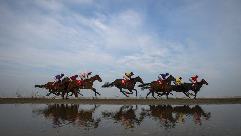 Horses compete at the Laytown races in Meath, Ireland, on Thursday, September 10.