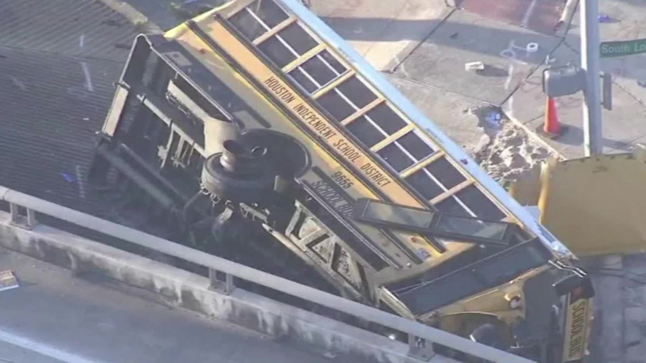 texas school bus crash pkg_00013501.jpg