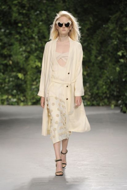 SHOW TICKET SS 2016 READY-TO-WEAR - CHANEL