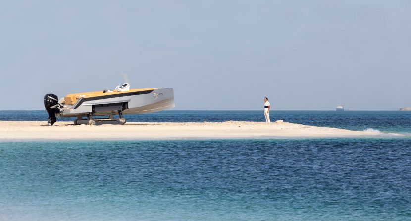 The fun needn't stop on land, with this eye-catching speedboat able to "walk" out of the water thanks to its two hydraulic "legs."<br />The<a href="index.php?page=&url=http%3A%2F%2Fwww.iguana-yachts.com%2F" target="_blank" target="_blank"> Iguana Yacht </a>can travel for around 800 meters on dry land and is intended for entering and exiting waterfront properties, rather than extended road journeys. 