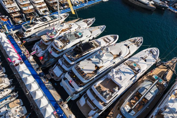 Here, a drone offers a bird's-eye view of the luxurious superyachts which this year have an <a href="index.php?page=&url=http%3A%2F%2Fwww.monacoyachtshow.com%2Fen%2Fmedia%2Fkey-data-of-yachts.html" target="_blank" target="_blank">average price of €25 million </a>($28 million).