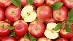 01.popular-fruits.apples