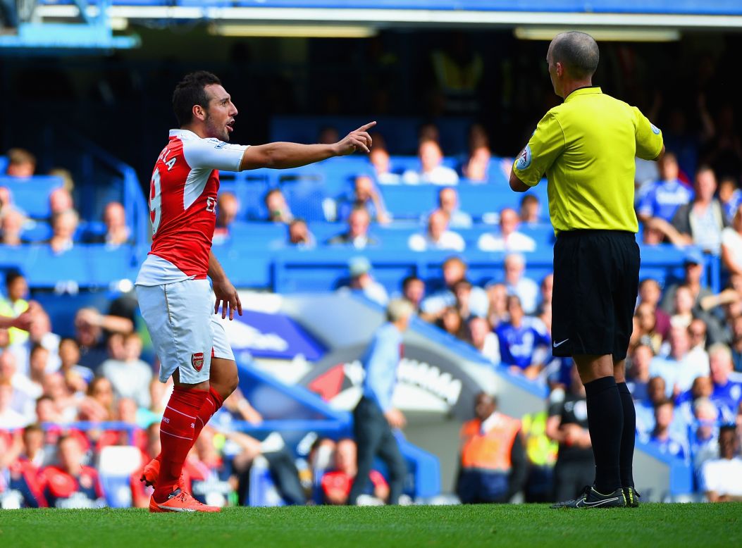 Arsenal also had midfielder Santi Cazorla sent off before Hazard's late goal sealed a 2-0 win at Stamford Bridge.