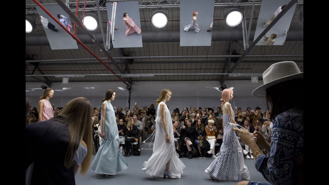 This season, Eudon Choi was inspired by John Anster  Fitzgerald's dreamy fairy paintings.