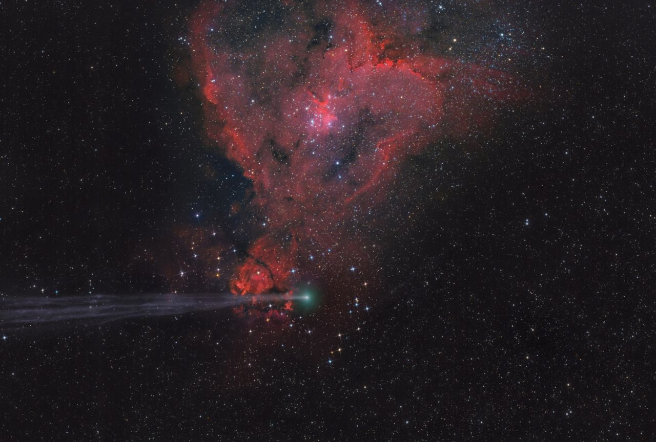 <strong>Planets, Comets and Asteroids category winner:</strong> Lefteris Velissaratos, "The Arrow Missed the Heart"
