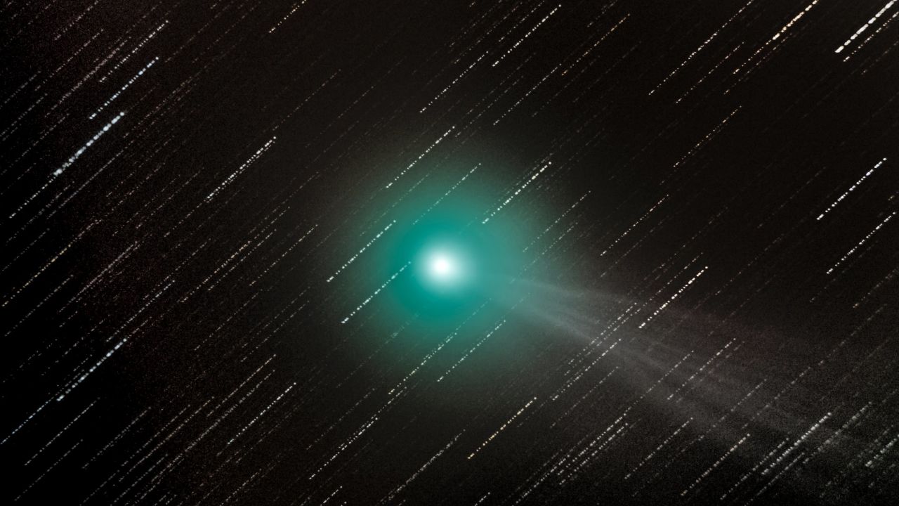 <strong>Young Astronomy Photographer of the Year Award:</strong> George Martin, "A Celestial Visitor"