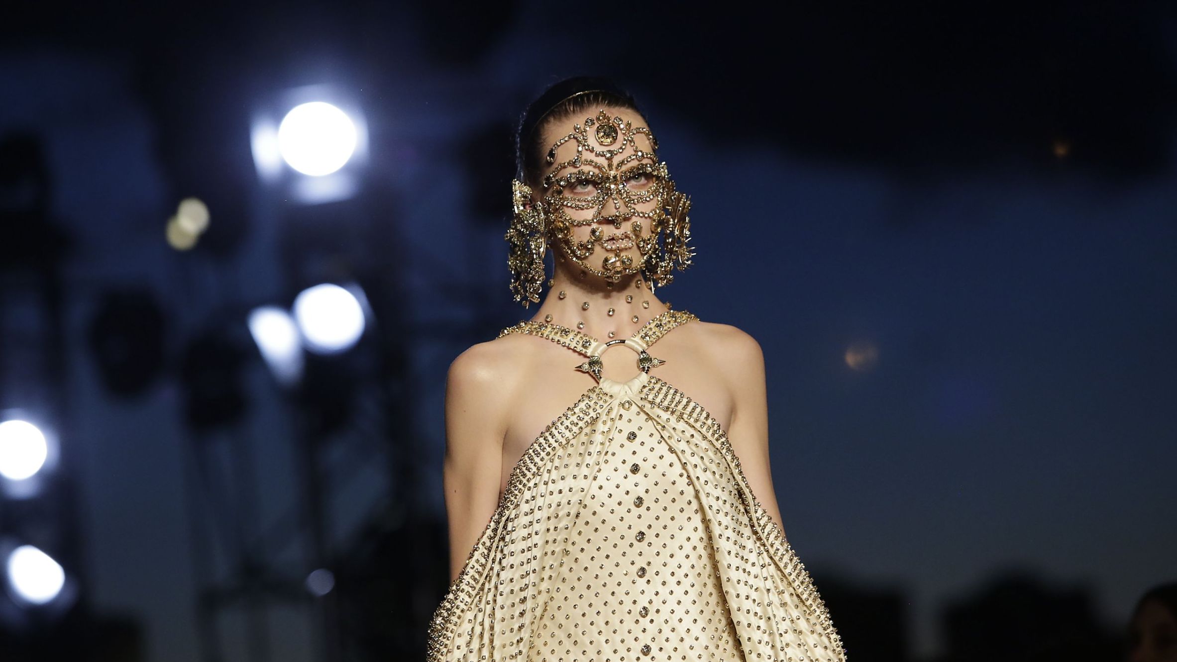Scenes from Givenchy's New York Fashion Week SS16 show | CNN