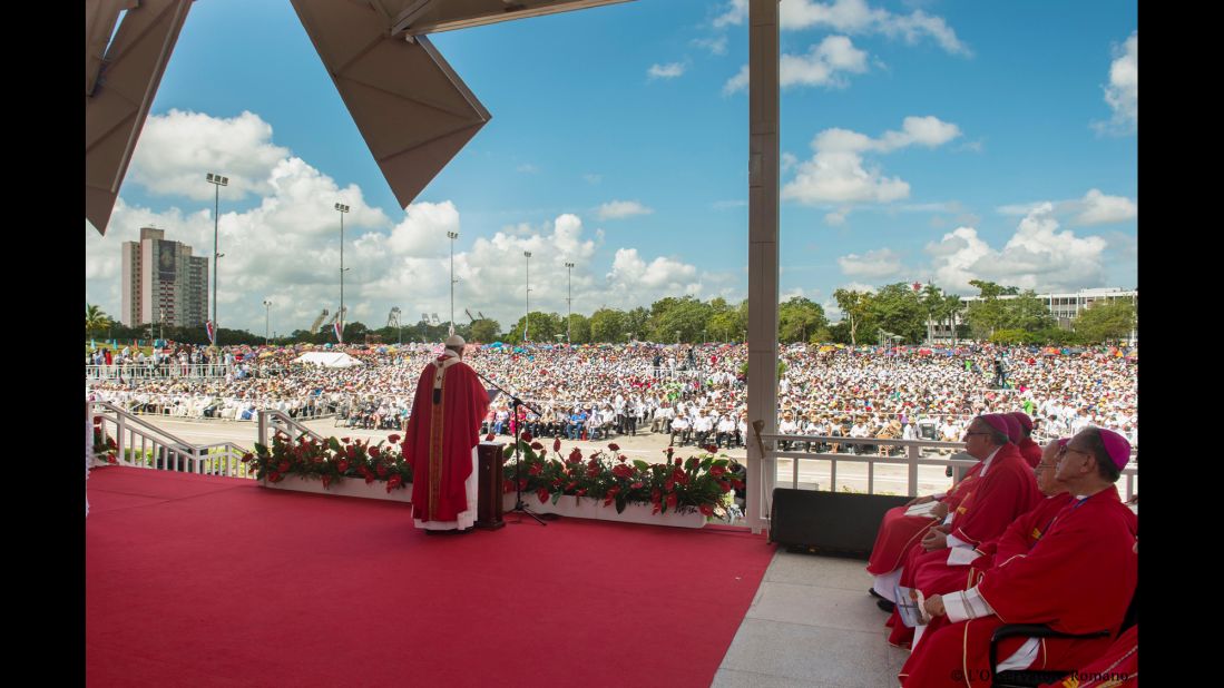 The Pope celebrates a Mass in Holguin on September 21.