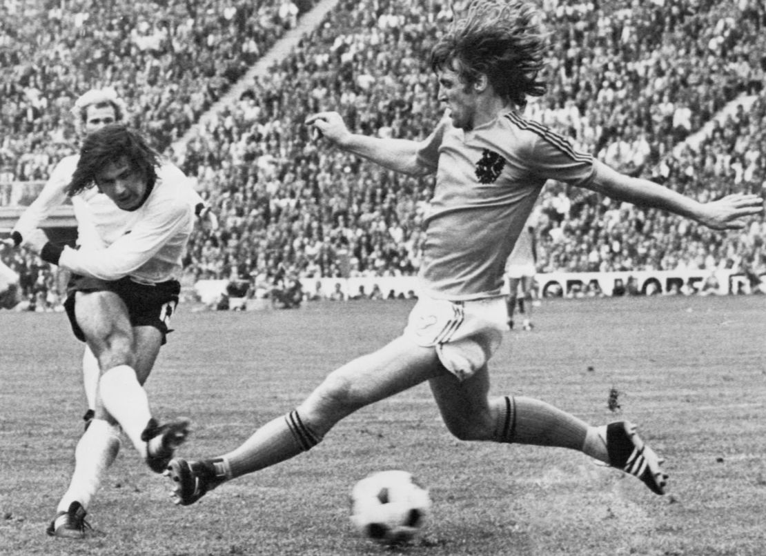 "Der Bomber," Gerd Muller (L) scores the second goal for West Germany despite being pressured by Dutch defender Rudi Krol, on the 7th July 1974 in Munich, during the World Cup final. West Germany defeated the Netherlands 2-1. 