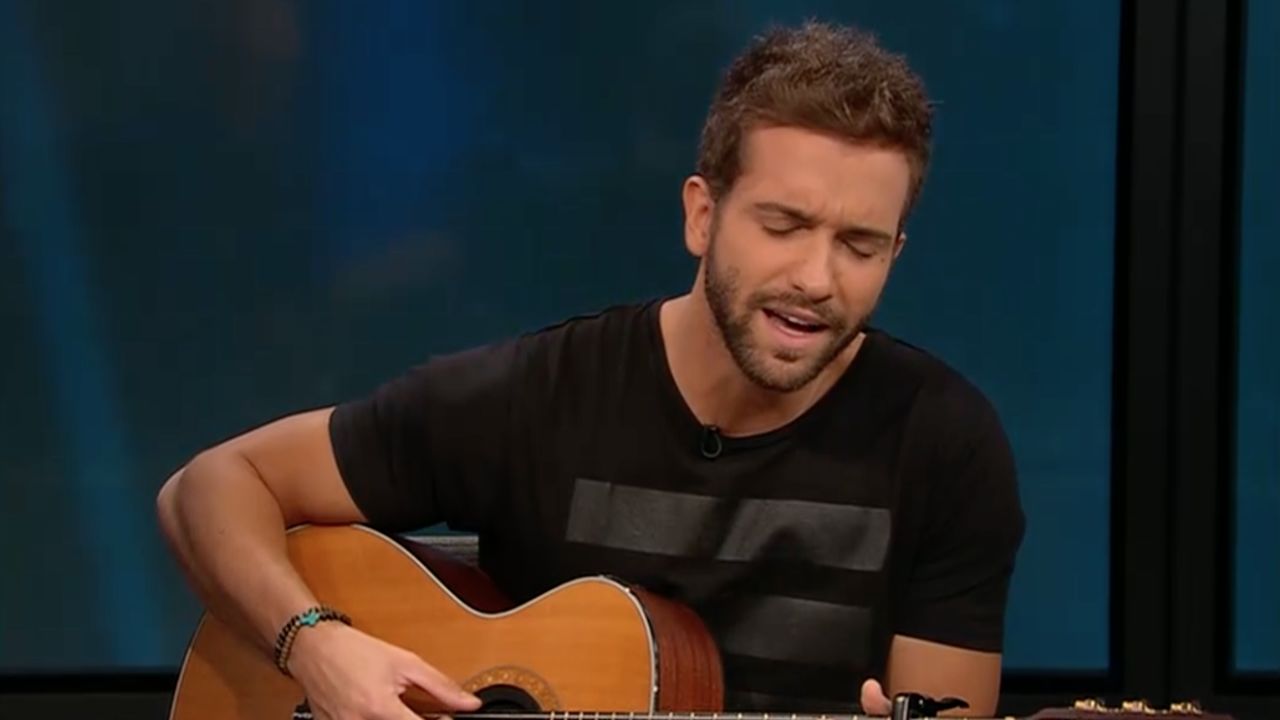 cnnee show alboran serenade recuerdame and fans qanda_00004014.jpg