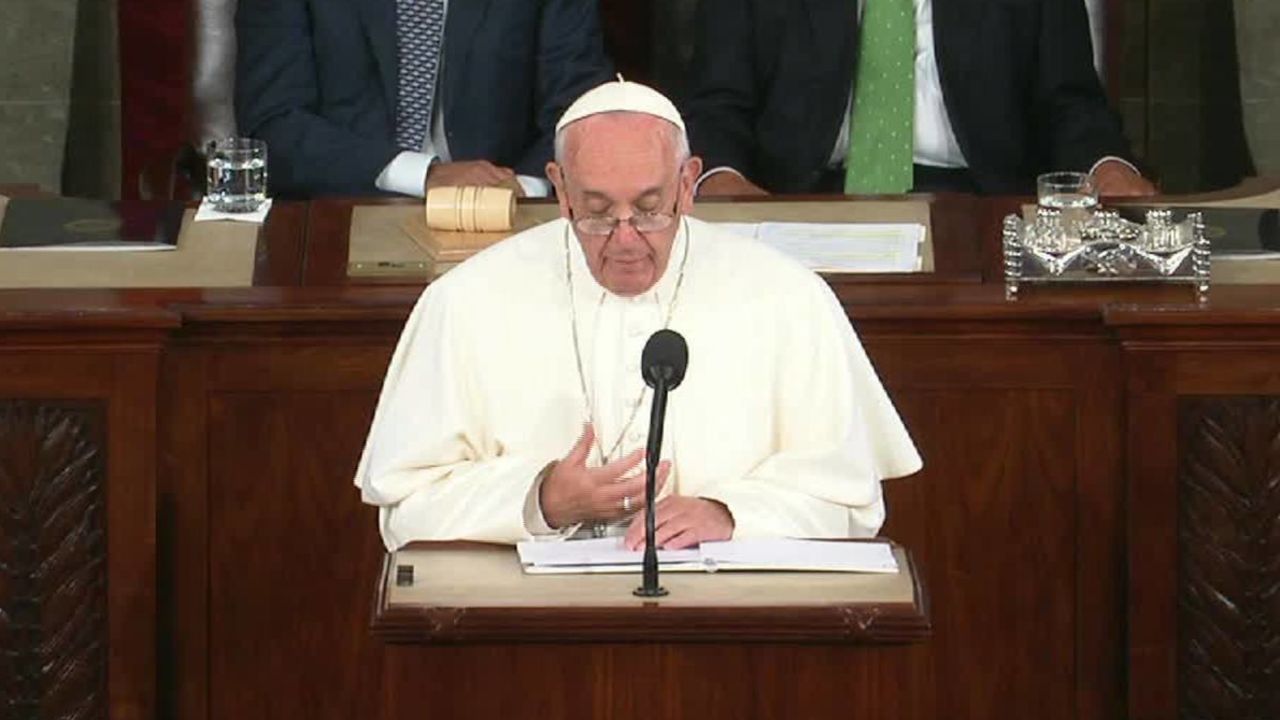 pope francis speech immigration refugee crisis _00010820.jpg
