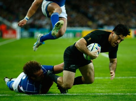 Winger Nehe Milner-Skudder crossed twice in the first half as the All Blacks ran in five tries. 