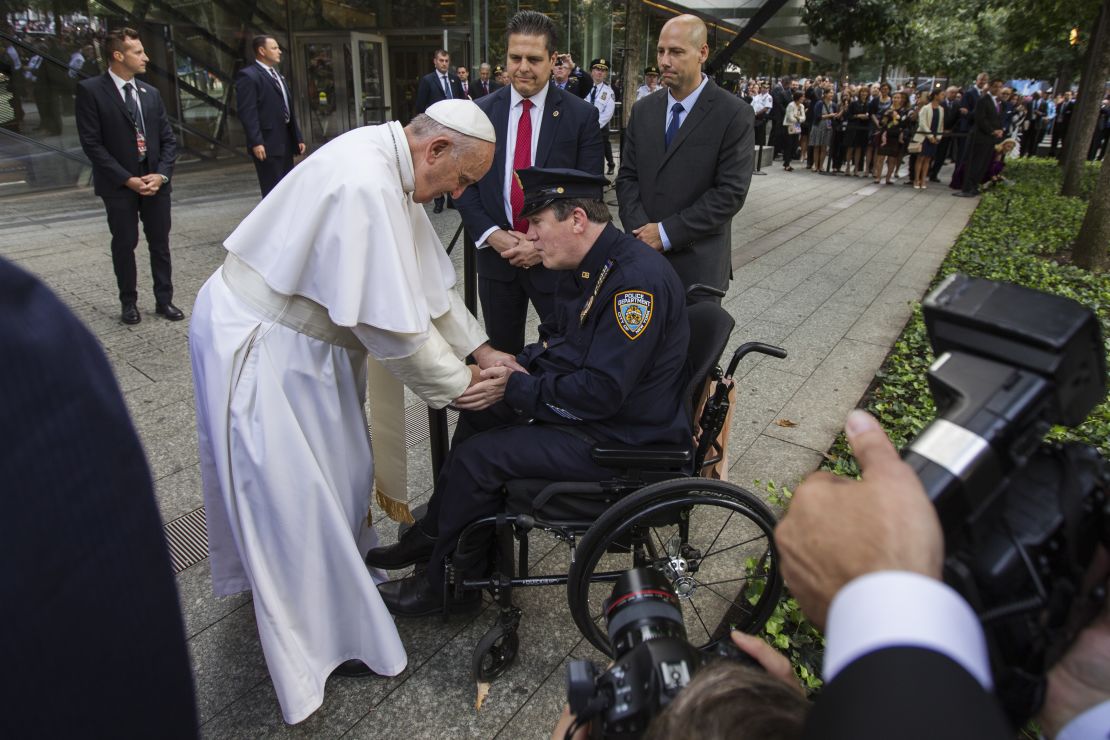 01 pope francis ground zero