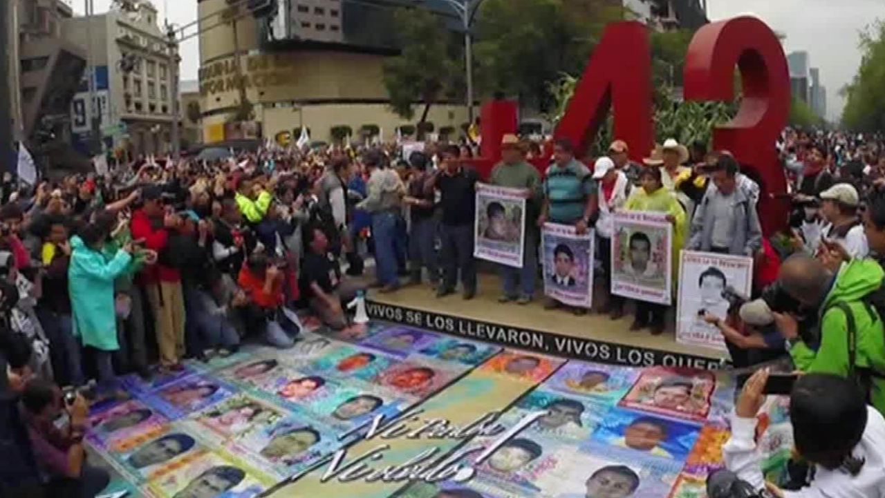 cnnee pkg alis one year ayotzinapa familly _00012128.jpg