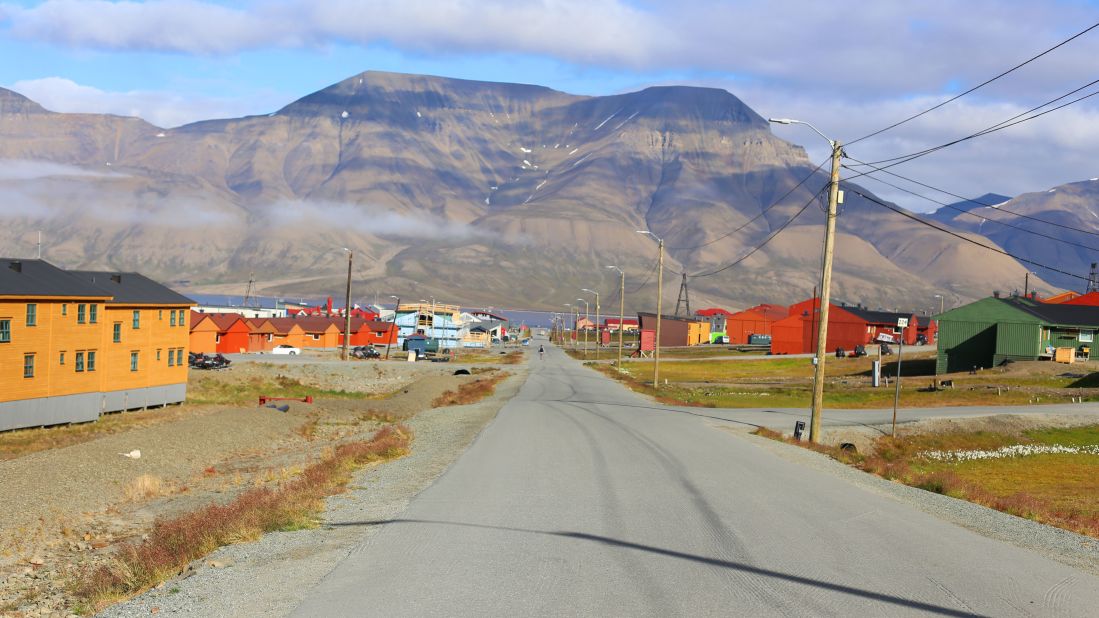 UNIS is based in Longyearbyen, a Norwegian community of 2,000 residents in the de-militarized Svalbard archipelago. Russia is the only other country to have a permanent settlement in this region. 