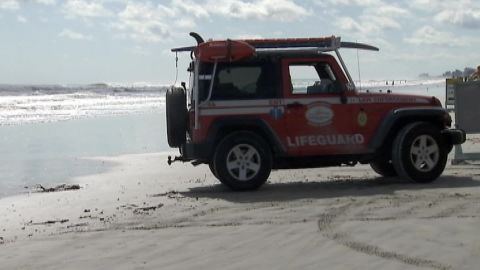 florida teen shark bites hand pkg_00004721.jpg