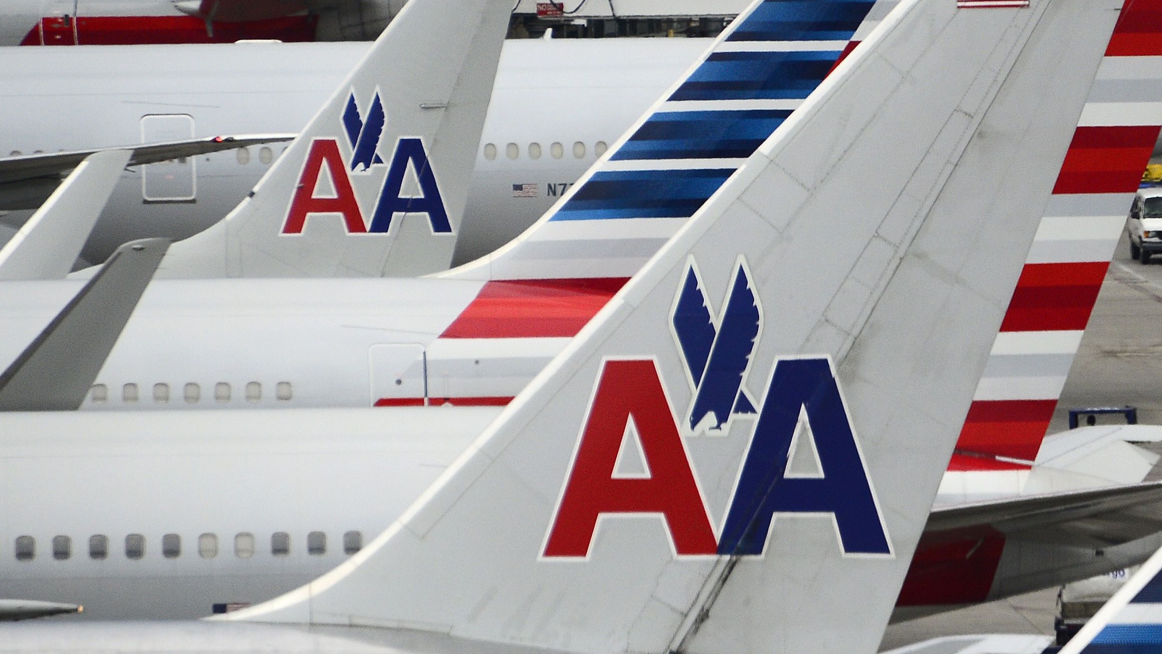 american airlines FILE