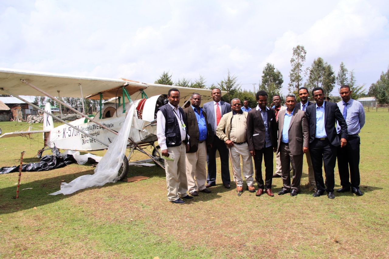 Most of the components were hand-crafted, with others bought second hand at Addis Ababa's largest market. The chassis is made from a re-purposed motorcycle frame and the engine is taken from a Volkswagen.