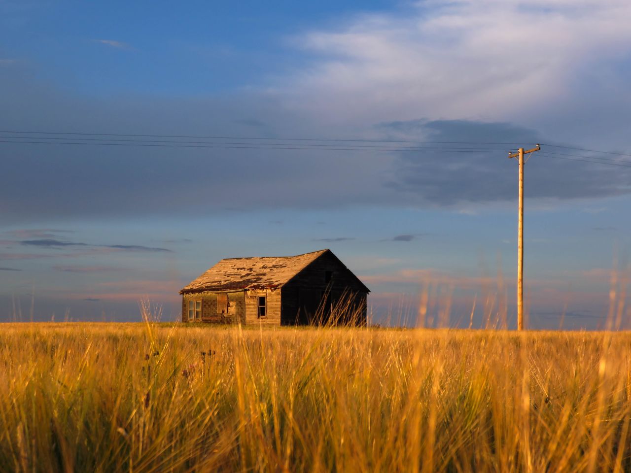 Rylan Urban noticed this old farm house about 170 kilometers east of Saskatoon, Saskatchewan. "I noticed it while driving along the highway and just HAD to stop for a photo," Urban said.