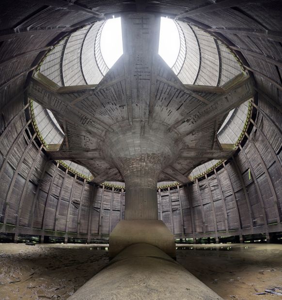 British photographer and Pentax ambassador Matt Emmett, who runs a site called <a href="http://www.forgottenheritage.co.uk/" target="_blank" target="_blank">Forgotten Heritage</a>, has been shooting abandoned spaces for the last four years.<br /><br /><em>Back Stage Pass - A Belgian power plant that shuttered in 2007 </em>