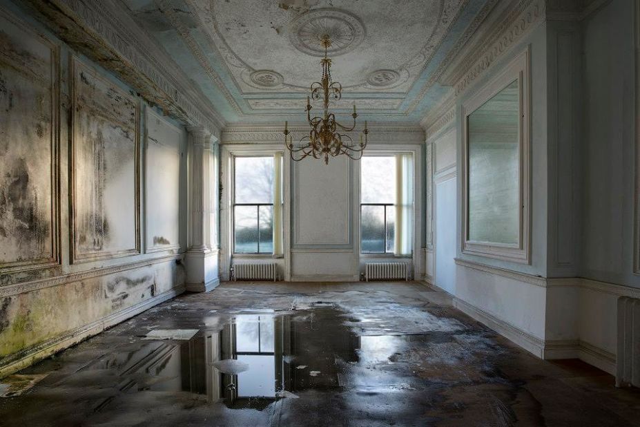 Londoner <a href="http://www.rebeccabathory.com/" target="_blank" target="_blank">Rebecca Bathory</a> worked as a fashion photographer before turning her lens to abandoned buildings in 2012.<br /><br /><em>Symphony of Silence</em>