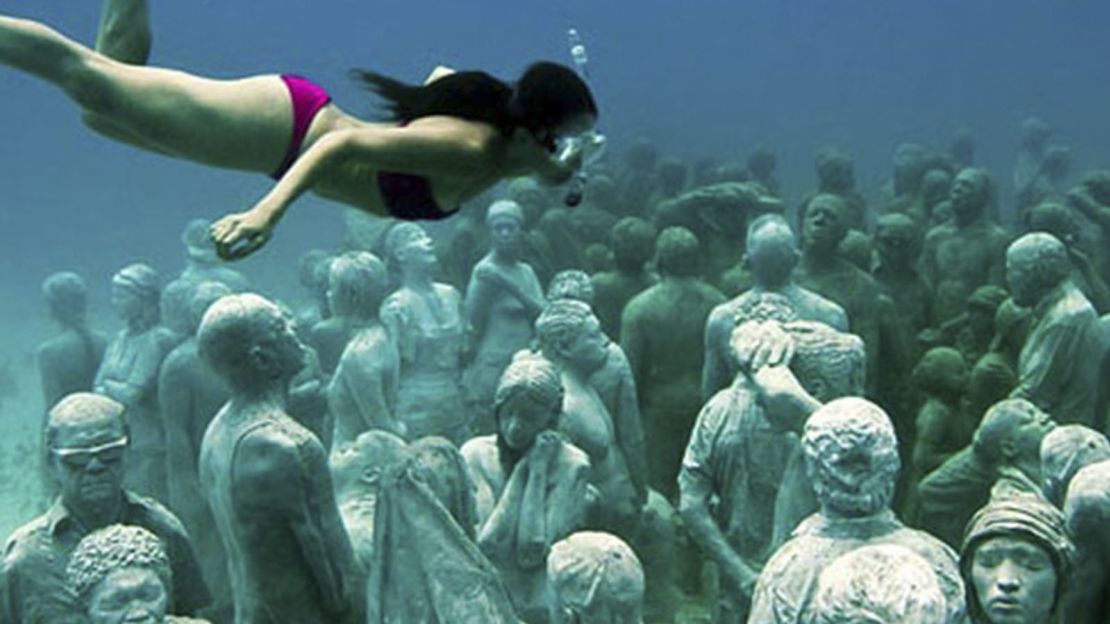 Everywhere in Cancún is an excuse to party.