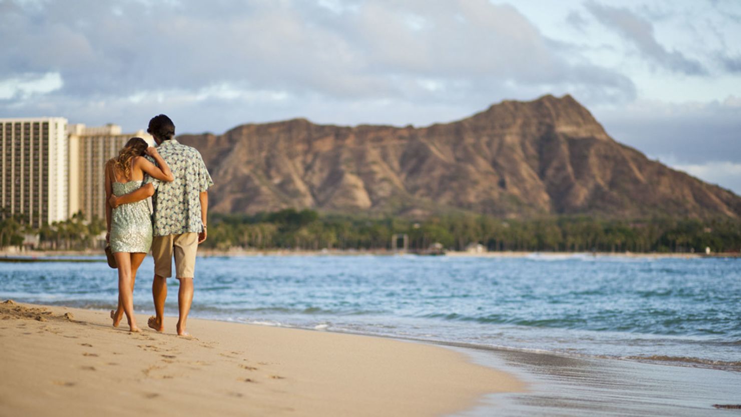 We won't promise seclusion in Waikiki, but romance in the shadow of Diamond Head is still one of Honoulu's great thrills.