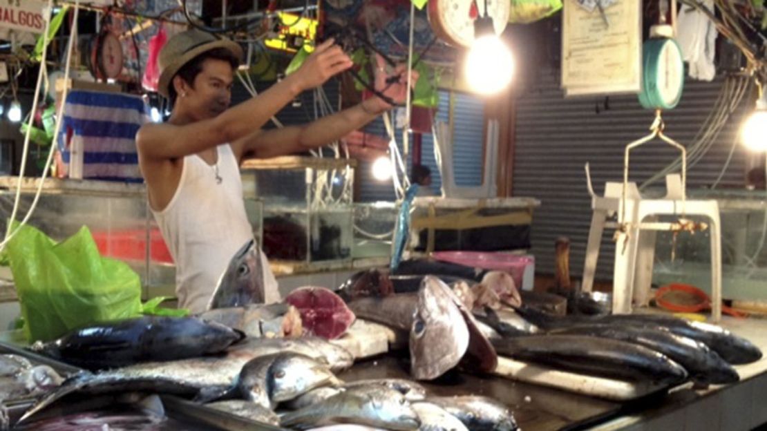 In Manila's famed dampas, everything smells fishy.
