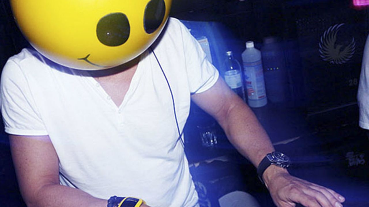 DJ Mike Candys spinning at P1.